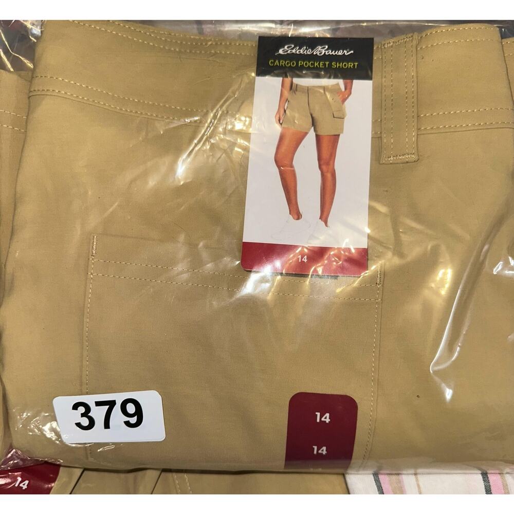 Eddie Bauer Cargo Pocket Shorts Womens 14 Beige Nylon Stretch Hiking Travel - Picture 8 of 8
